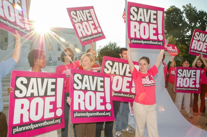 US Supreme Court’s Decision to Overturn Roe v. Wade Violates First Amendment Rights